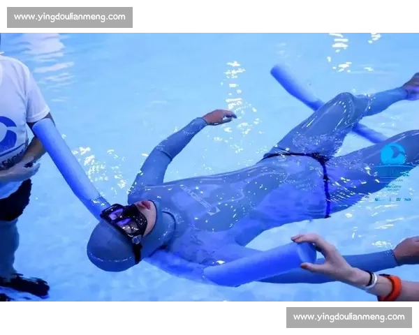 专业比赛泳裤技术解析:提升速度与舒适度的关键因素探讨